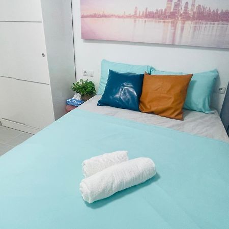 Appartamento Fantastico Apartamento Usera Madrid Esterno foto
